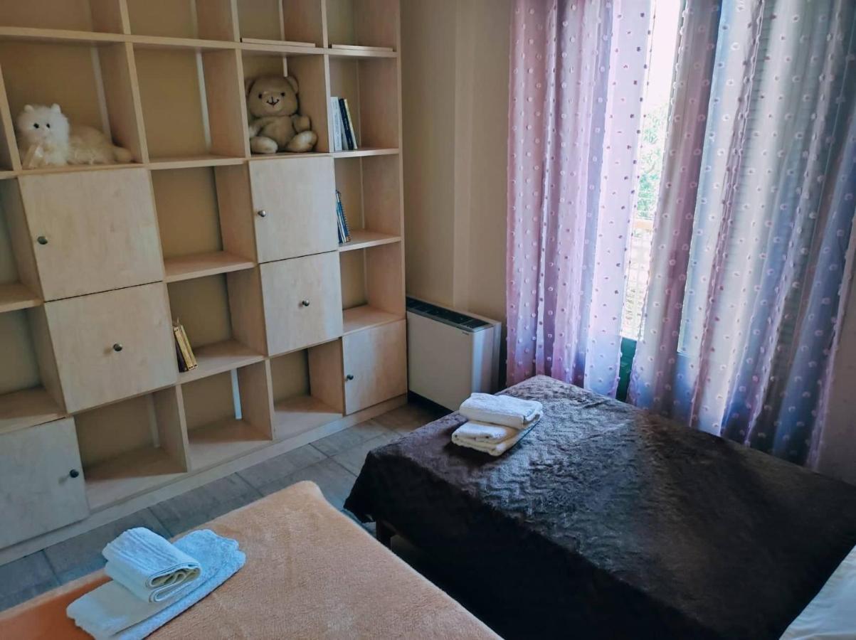 Nefeli City Apartments Patras Exteriör bild