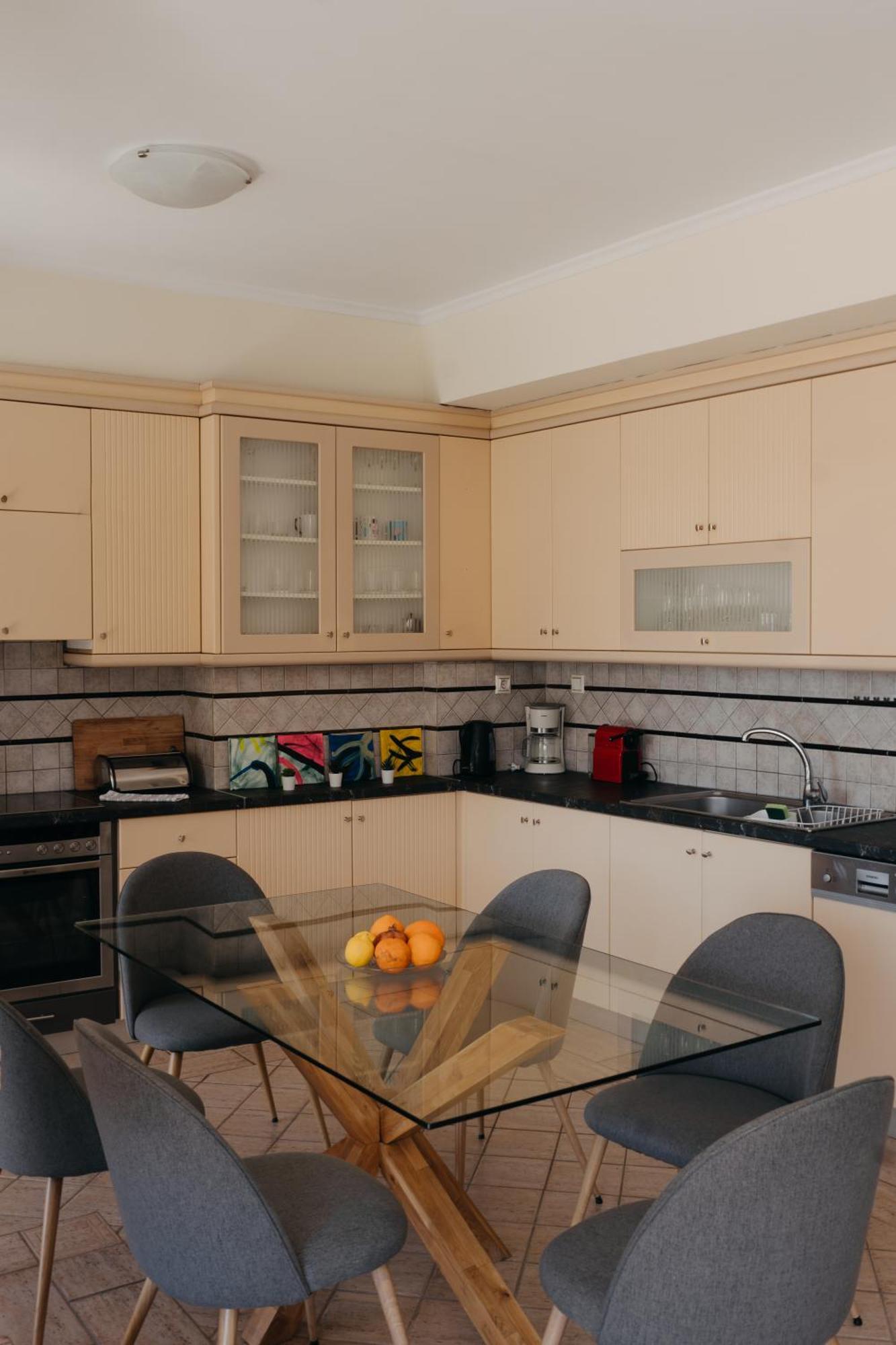 Nefeli City Apartments Patras Exteriör bild