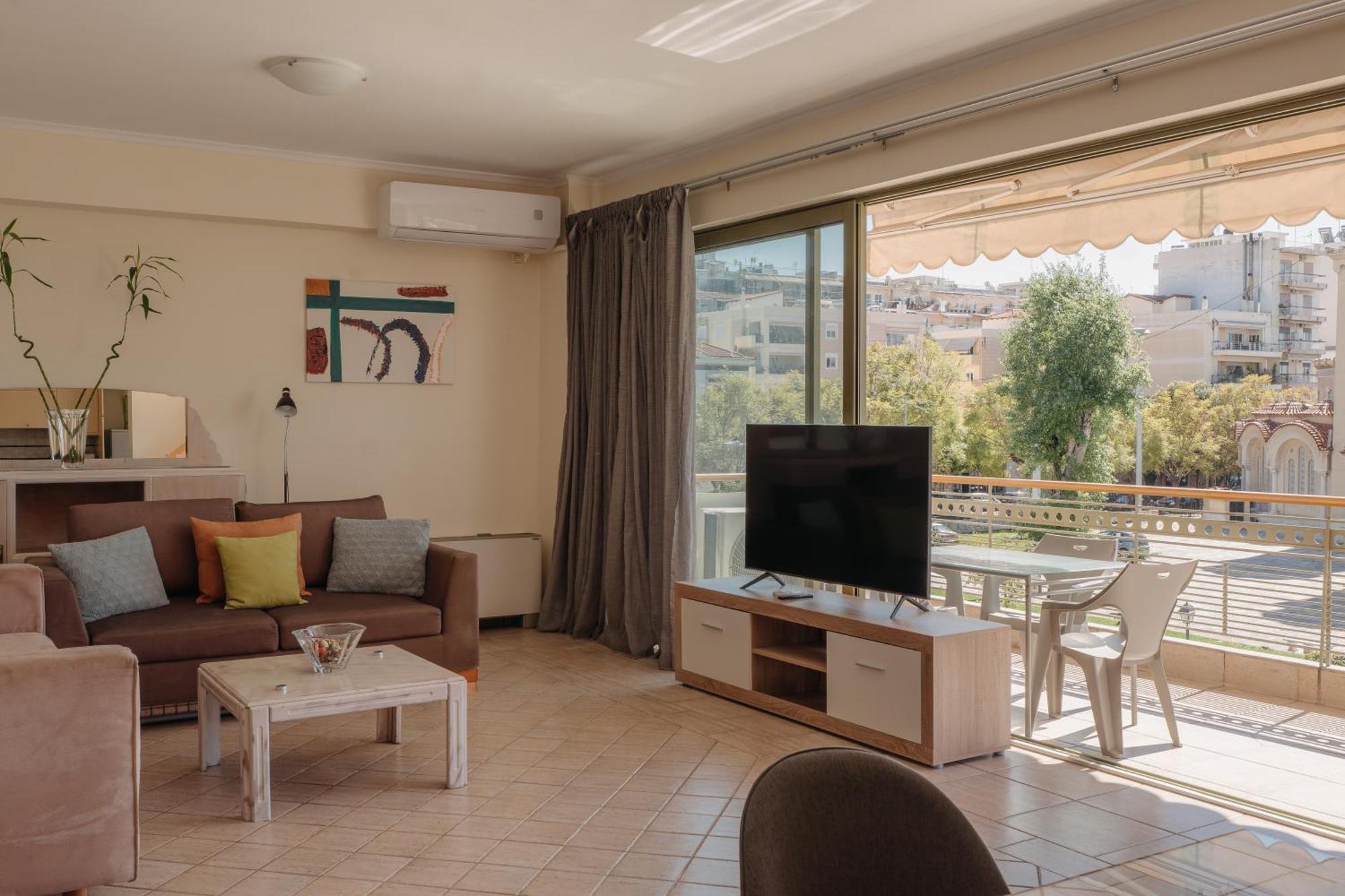 Nefeli City Apartments Patras Exteriör bild
